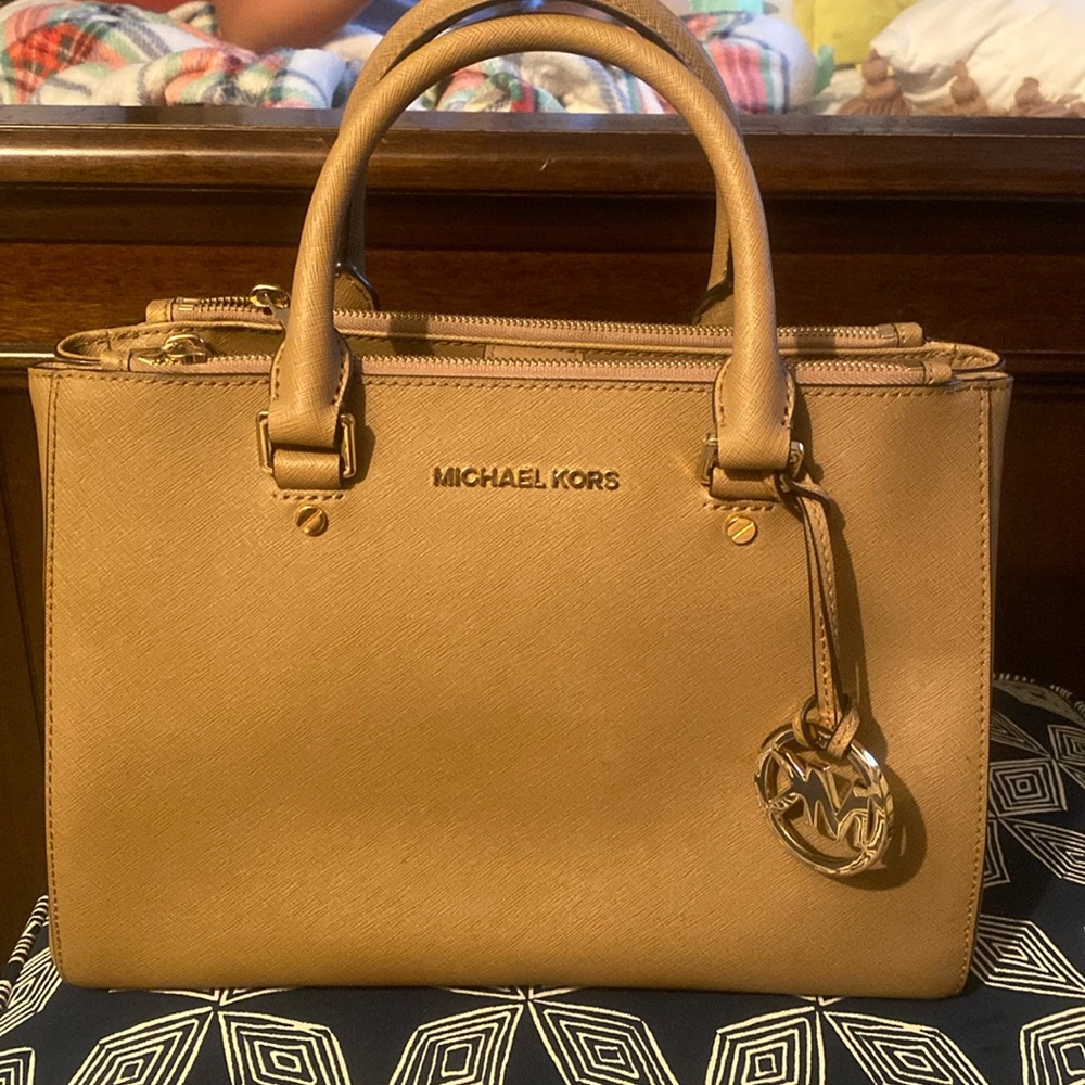 Michael kors tote bag